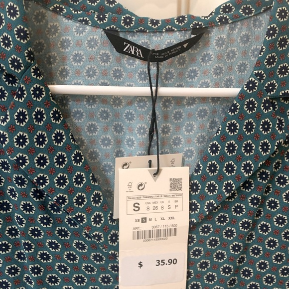 Tops - Zara printed button down top